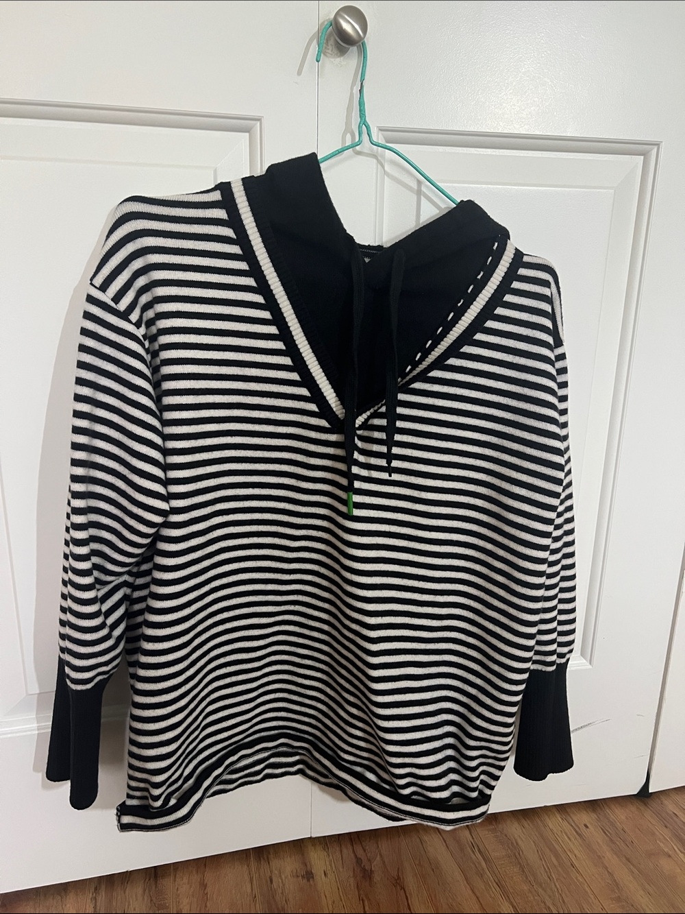 Striped V-Neck Hoodie Sweater in Black and White